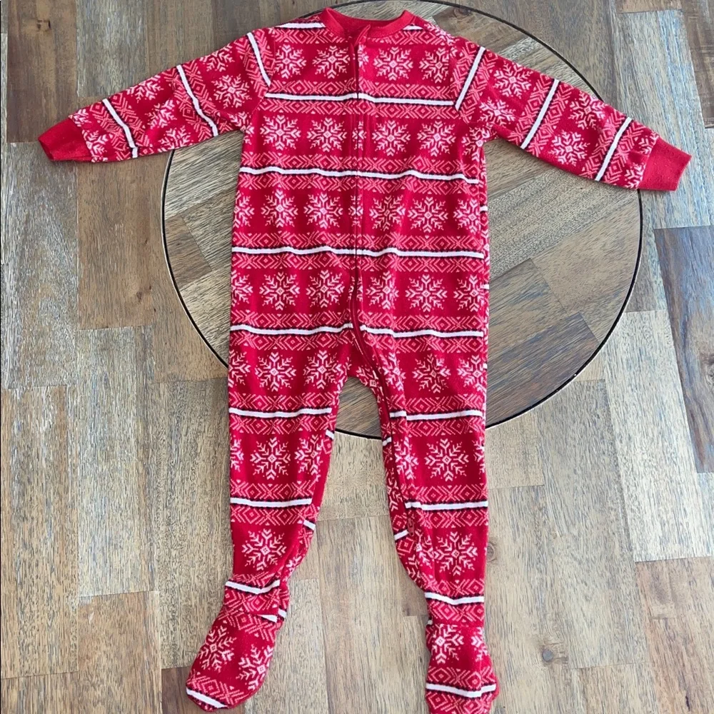 Old Navy red old